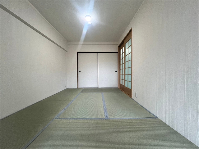 　和室は6帖と押し入れ1帖